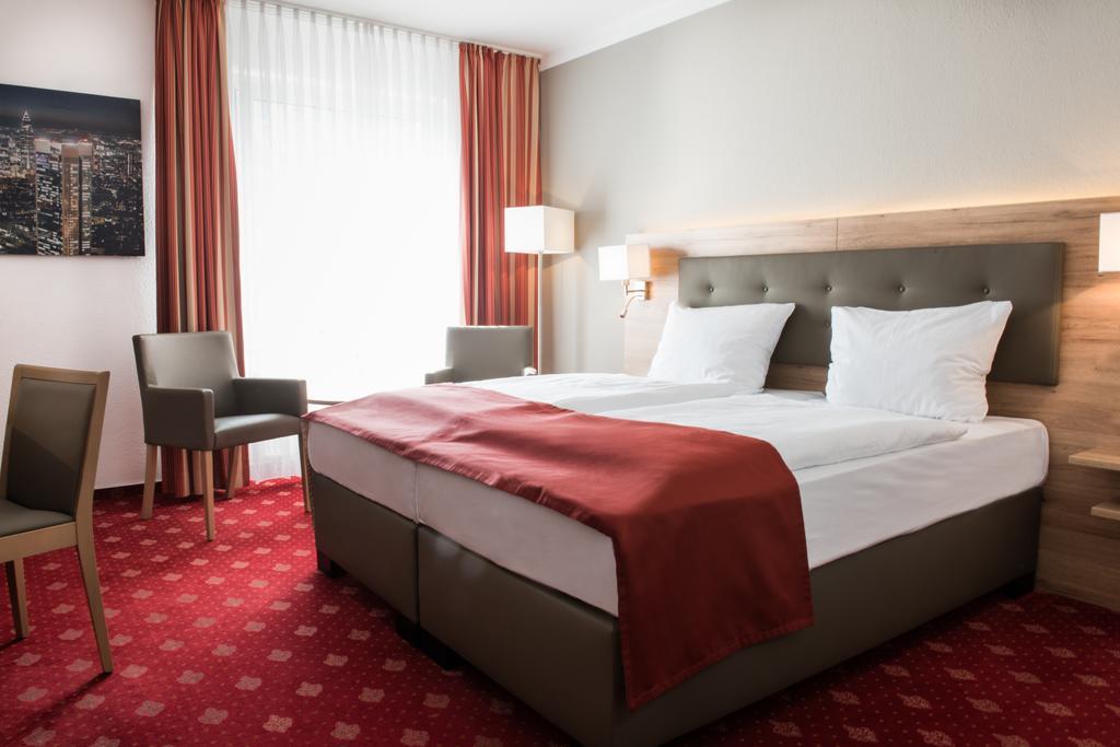 Hotel Novostar Гьотинген Екстериор снимка