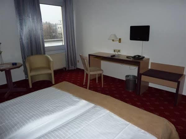 Hotel Novostar Гьотинген Екстериор снимка