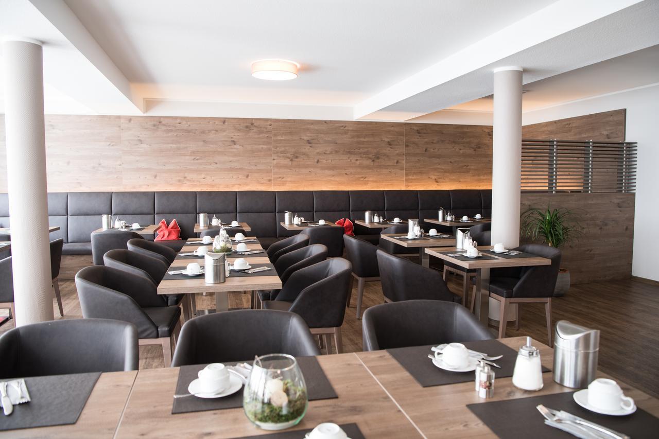 Hotel Novostar Гьотинген Екстериор снимка