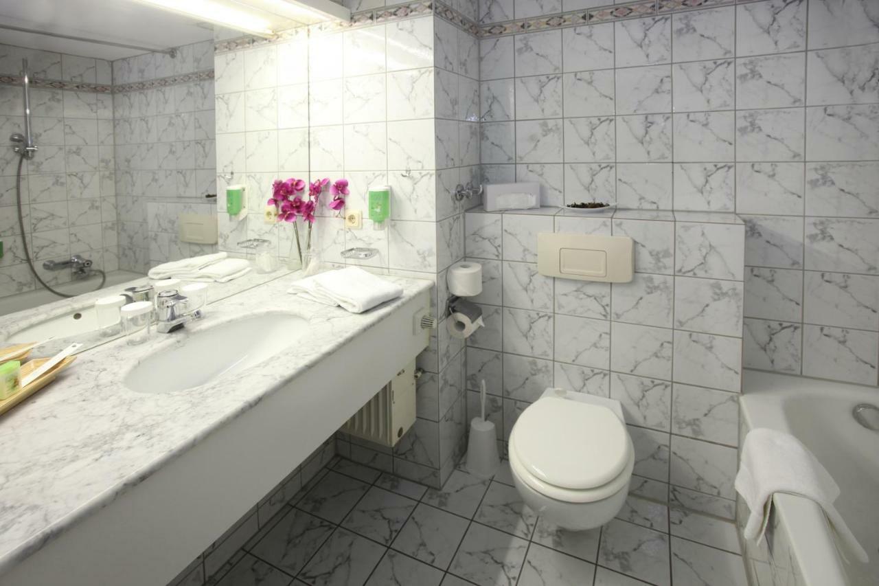 Hotel Novostar Гьотинген Екстериор снимка