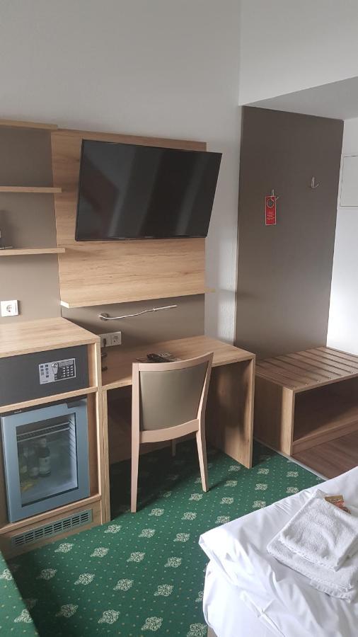 Hotel Novostar Гьотинген Екстериор снимка